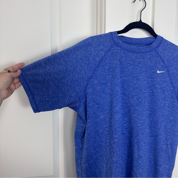 Nike (L) Drifit Blue Breatheable T-Shirt - Picture 2 of 5